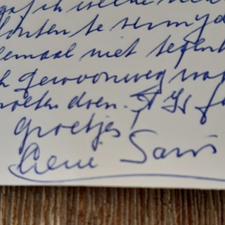handtekening Leni Saris