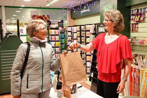Signeersessie ter gelegenheid van de Boekenweek, 29 mei 2021 Foto’s: Marjolein Ansink